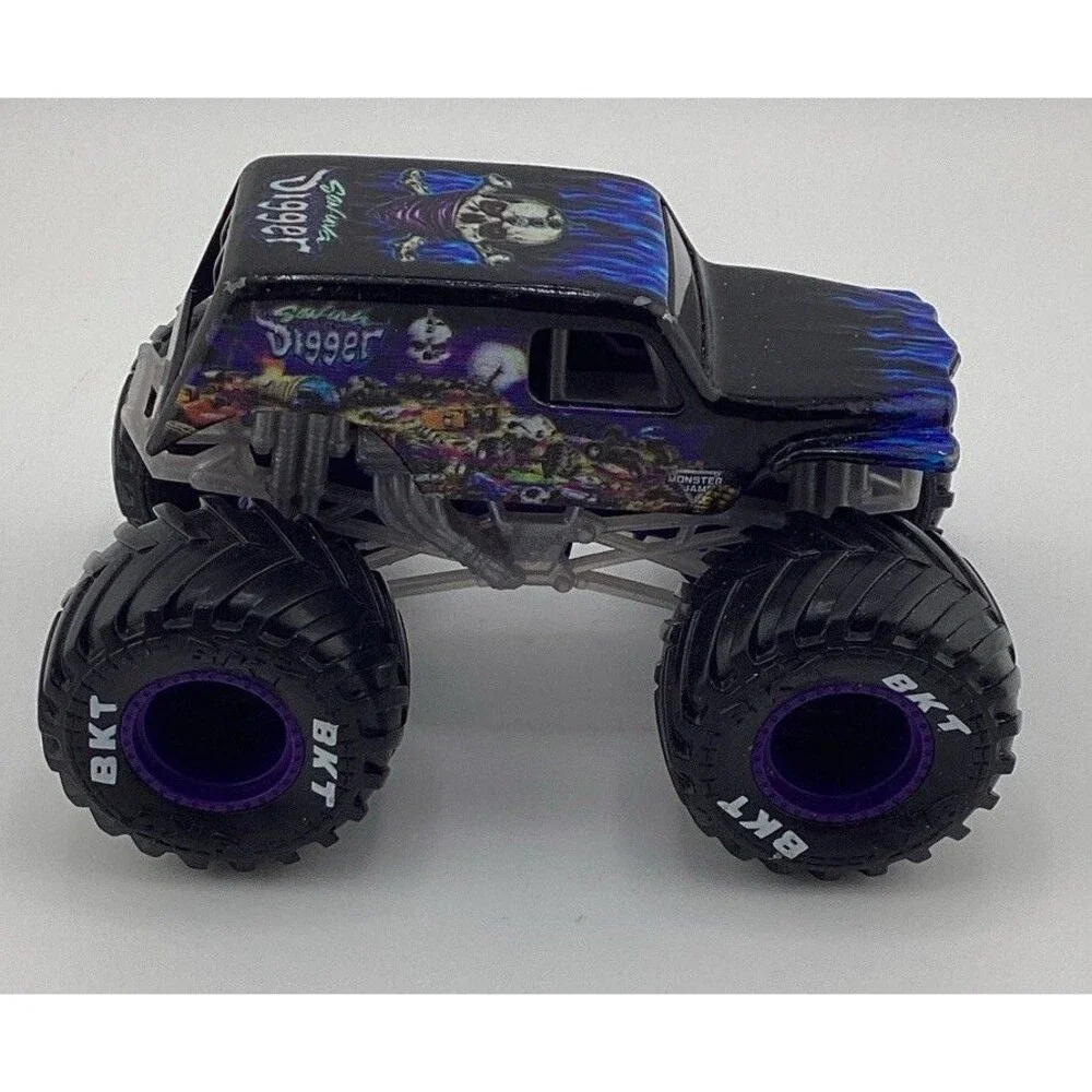 Hot Wheels Monster Jam Monster Truck Son Uva Digger 1:64 Purple Rims